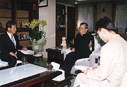 김수환 추기경, 중앙ㆍ조선일보와 대담